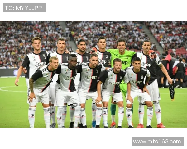 中超激战：尤文图斯大胜热刺三球零封全场观众欢呼雀跃